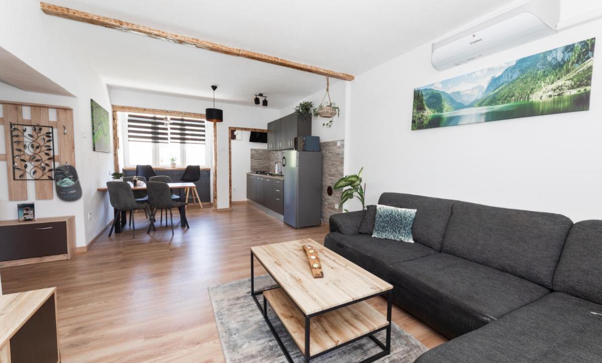 Lynx and Fox Self check-in Free parking apartment - Housity