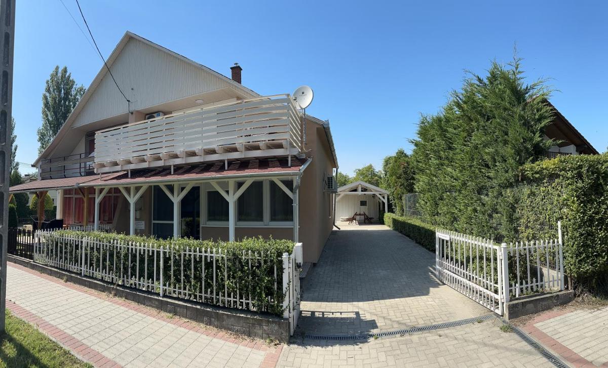 TópART Apartman C - Housity