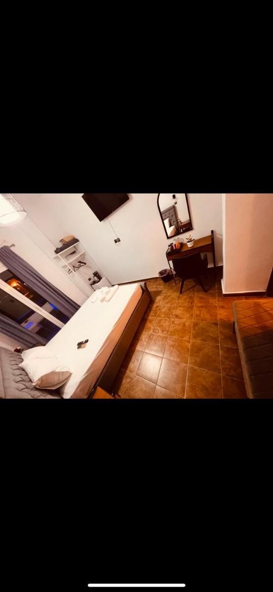 Blue Hotel boutique - Housity