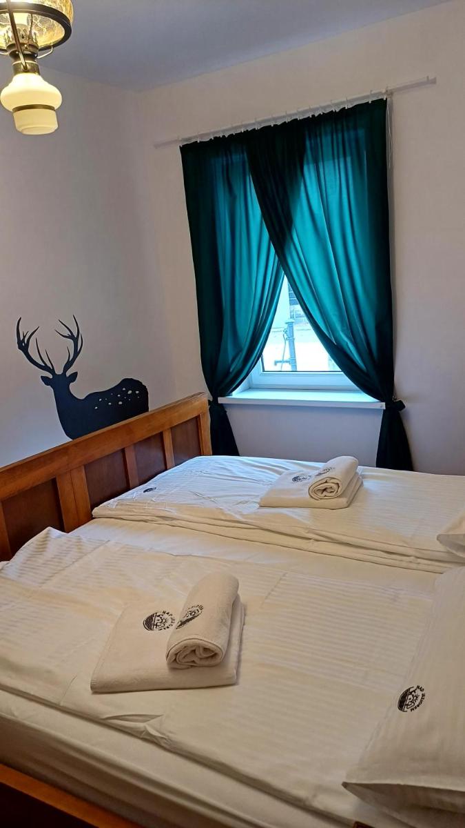 NAD JEZIOREM - Apartamenty - Housity
