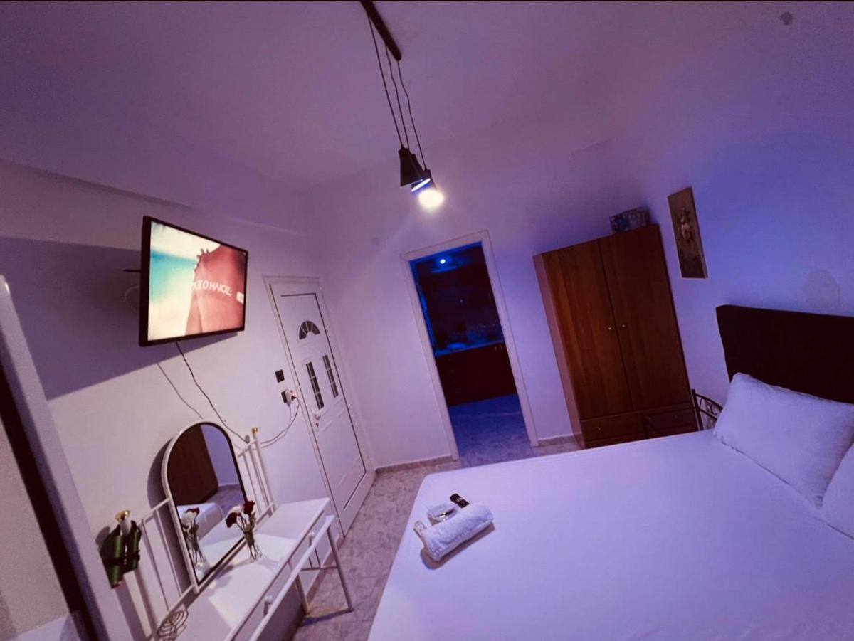 Blue Hotel boutique - Housity