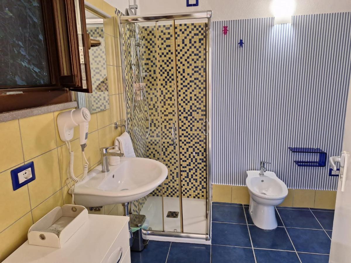 Camera Vista Capri - Housity