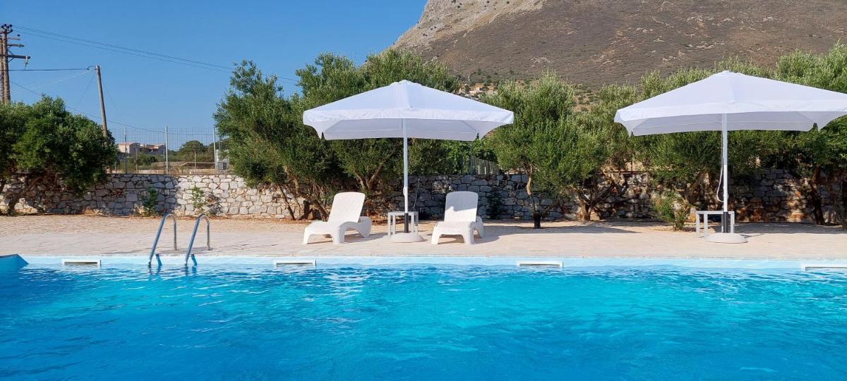 Koukouri Suites - Housity