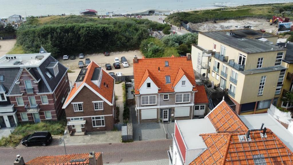 Bed & Breakfast Huys aan zee - Housity