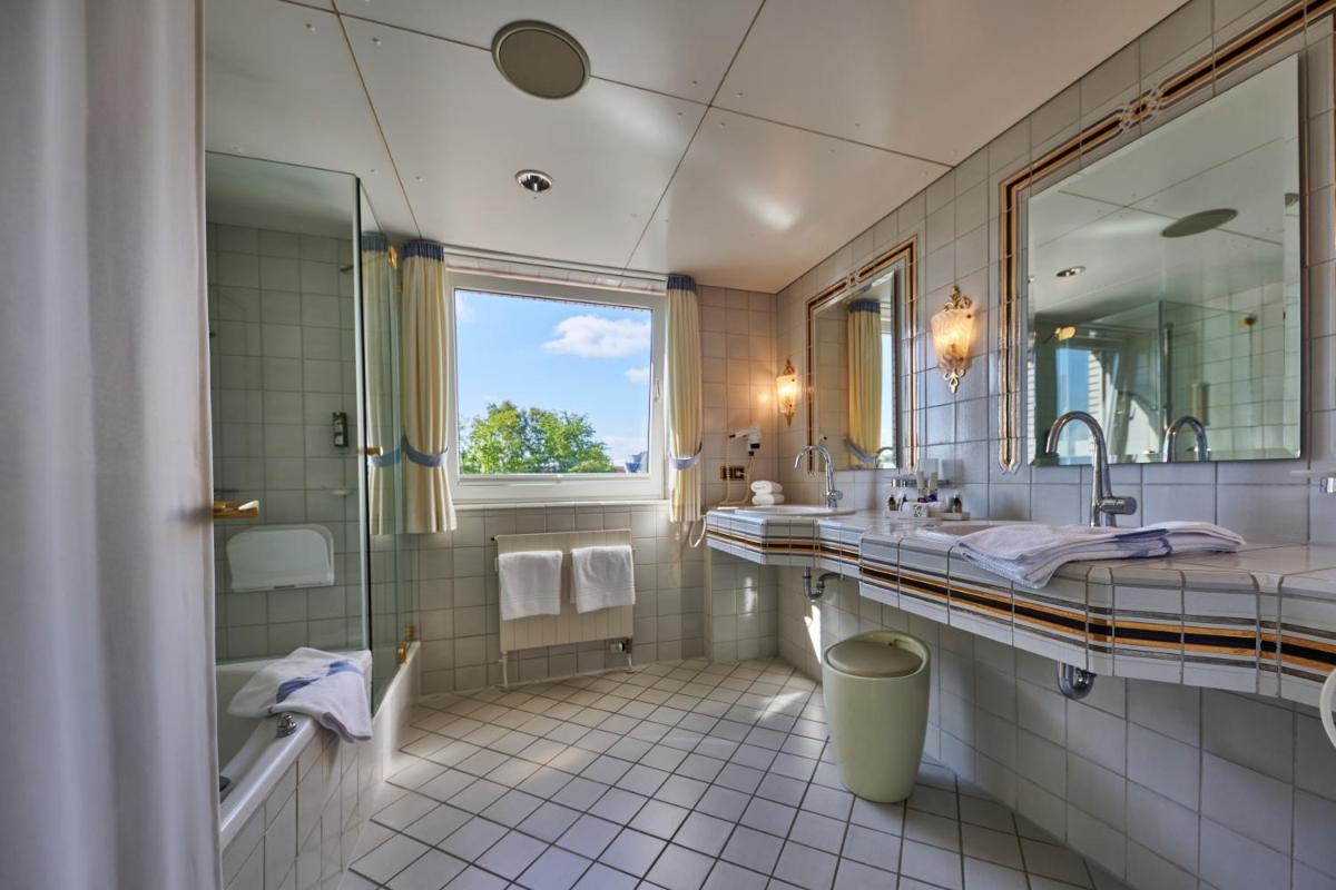 Ein Badezimmer in der Unterkunft Badhotel Sternhagen