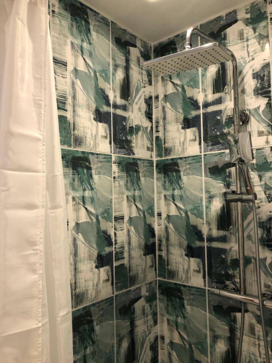 Grande Chambre Familiale VERTE Tout Bonnement Bien - Housity