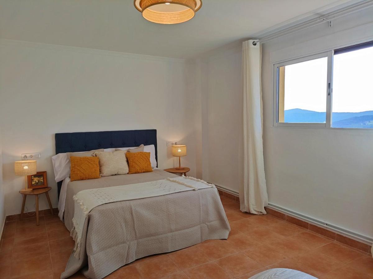 Hostal Mirall Rural - Housity