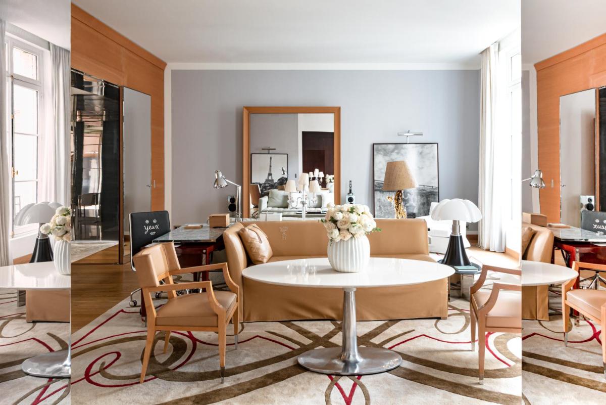 Coin salon dans l'établissement Hôtel Le Royal Monceau Raffles Paris
