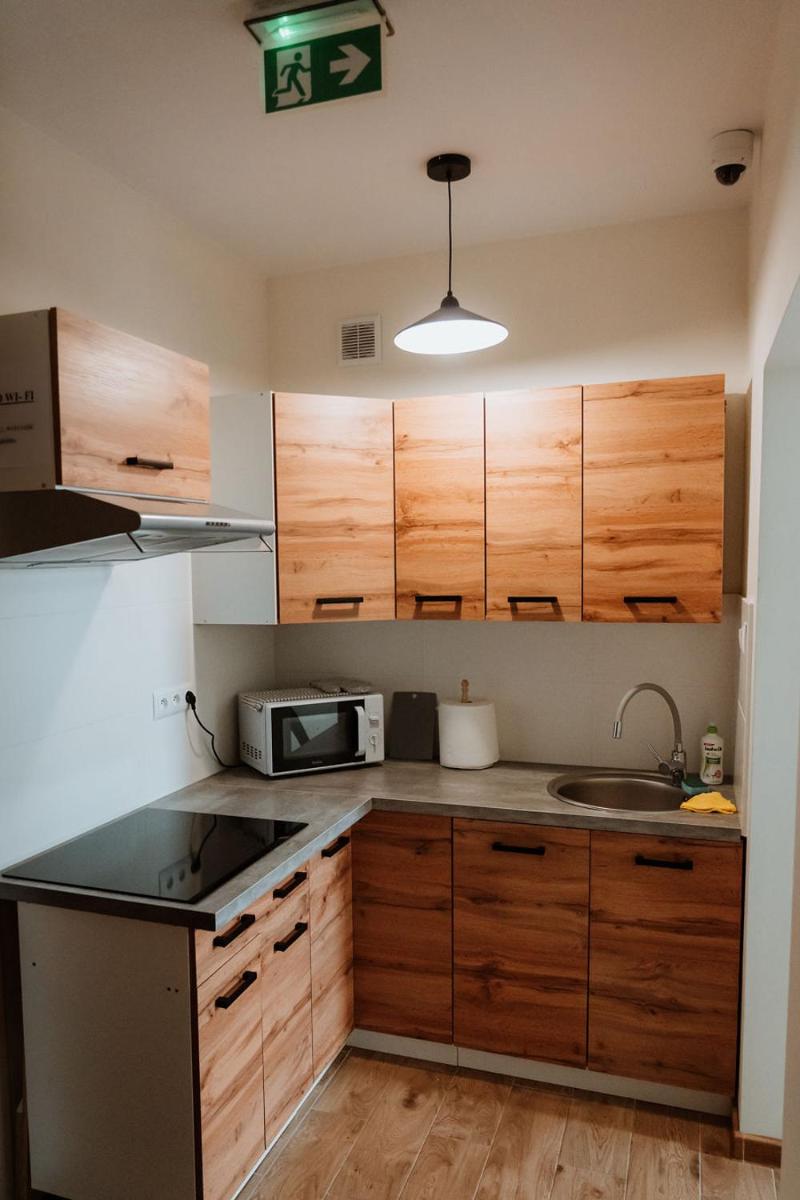 Noclegi Przy Stacji - Housity