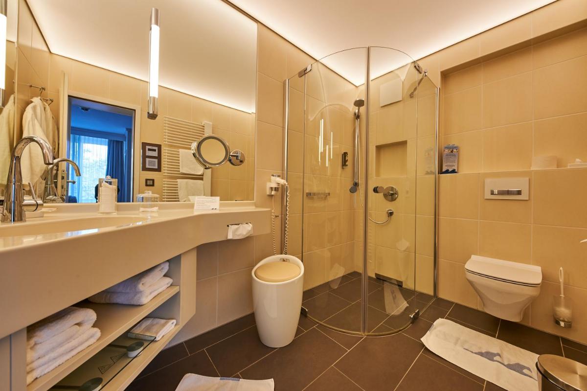 Ein Badezimmer in der Unterkunft Badhotel Sternhagen