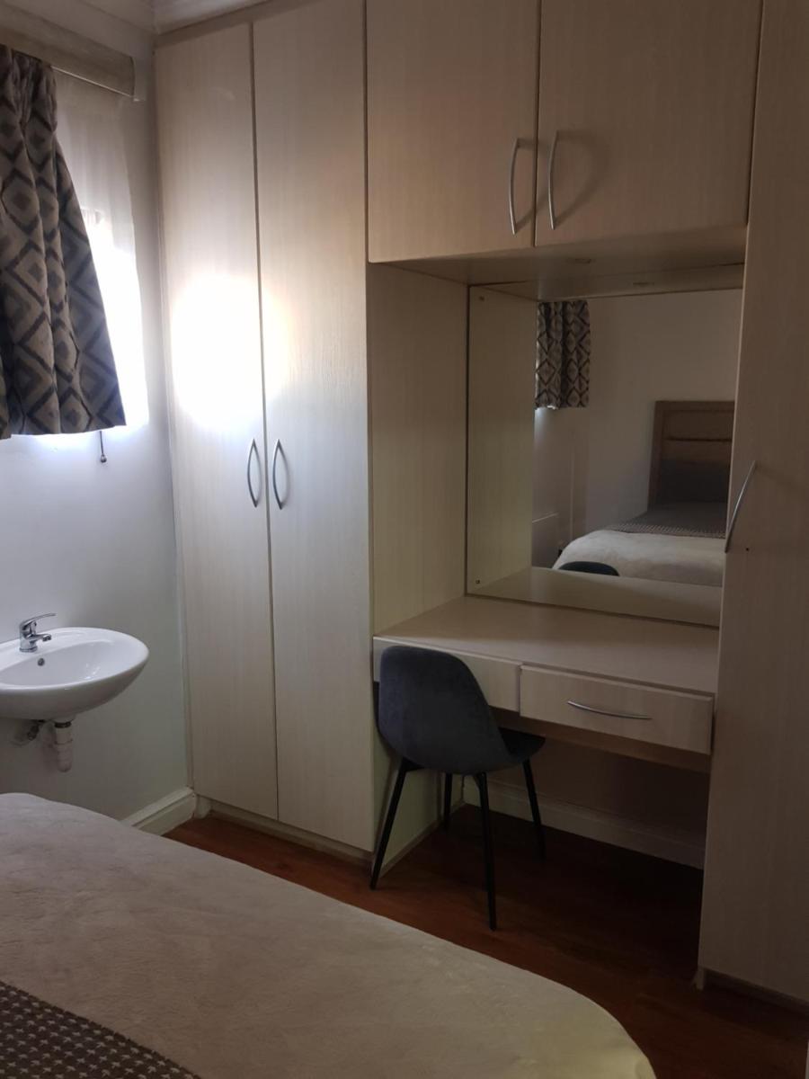 Winchester Place - Hizvo