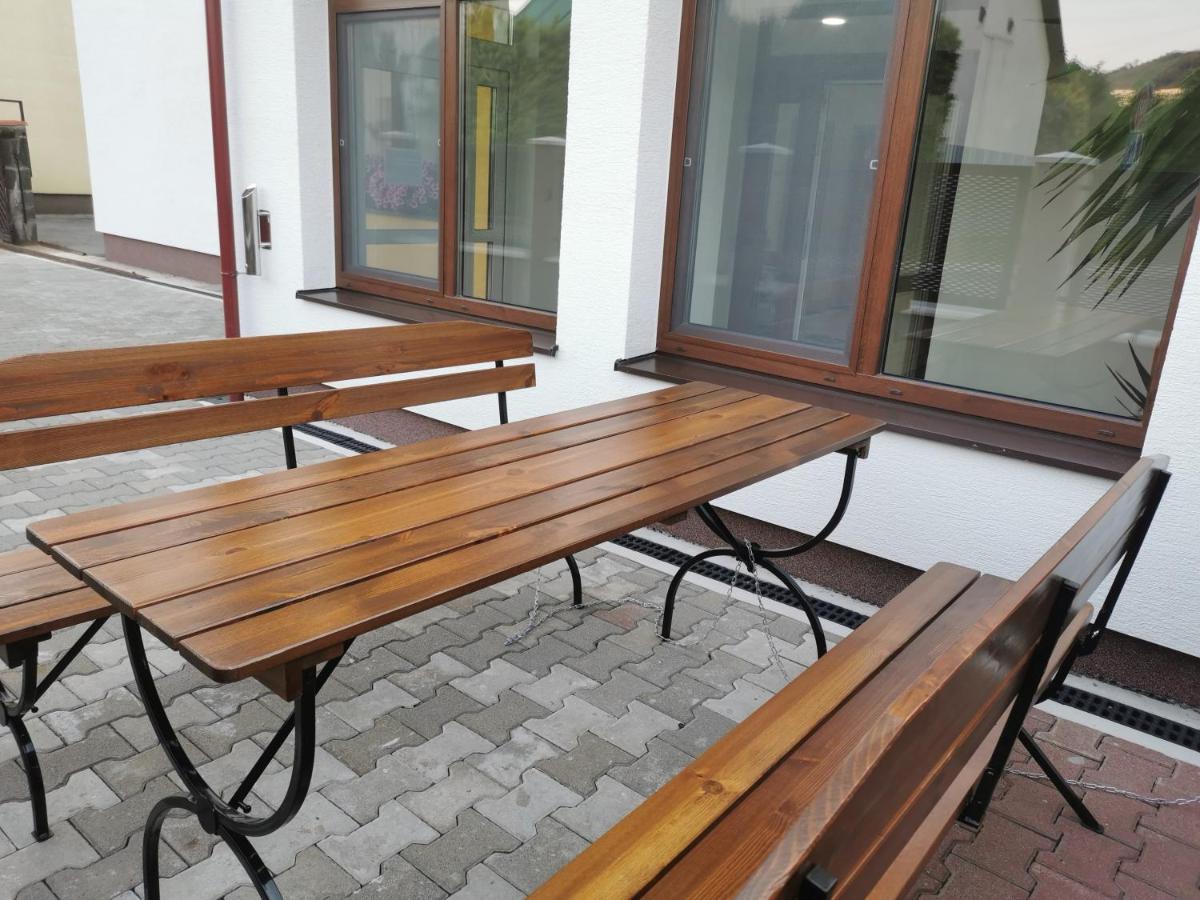 Comenius Apartments - Apartmány na rohu - Housity