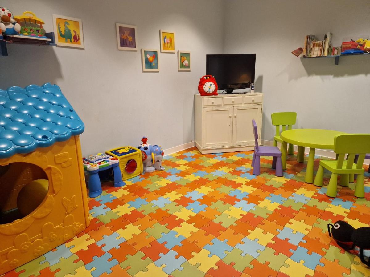 Una televisión o centro de entretenimiento en Gran Hotel Balneario De Puente Viesgo