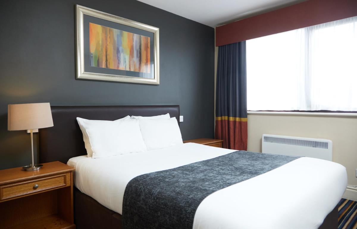 The Broughton Hotel by Greene King Inns - Housity