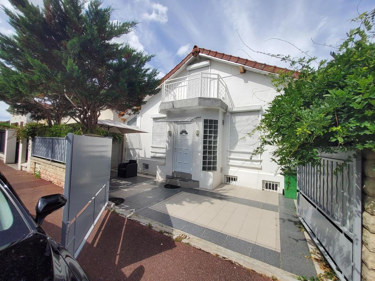 Charmante villa proche de la gare et de Paris - Housity
