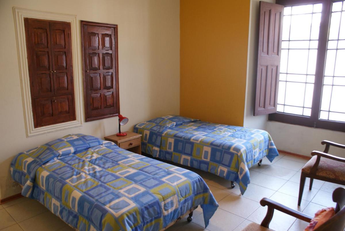 Flying Dog Hostel Arequipa - Housity