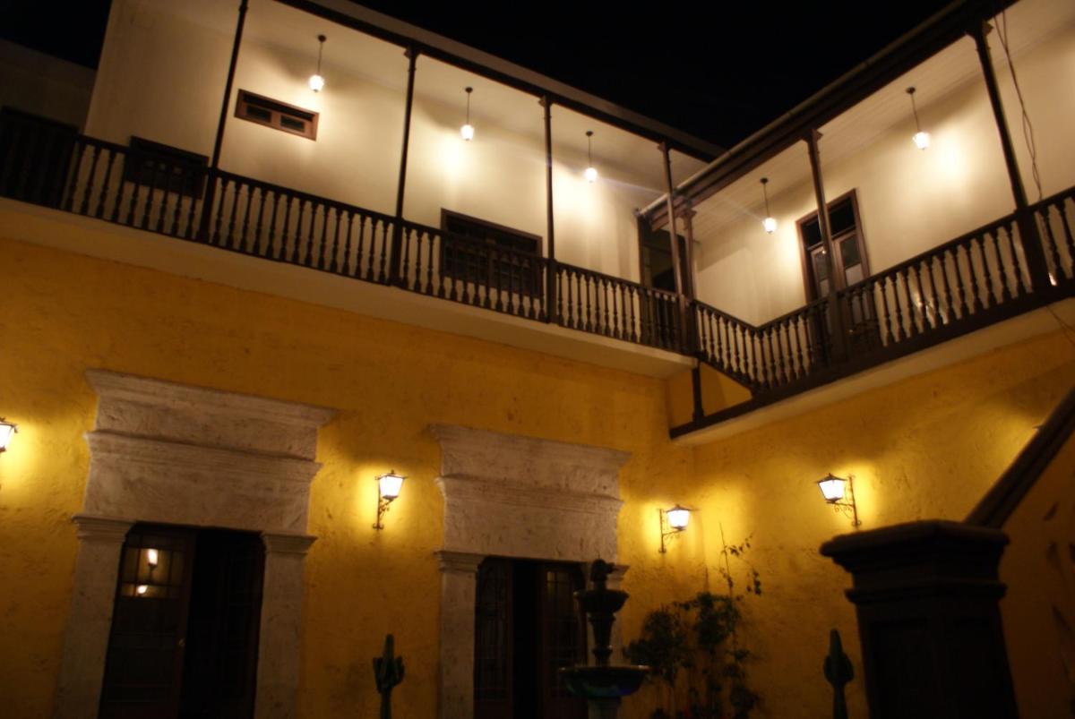 Flying Dog Hostel Arequipa - Housity