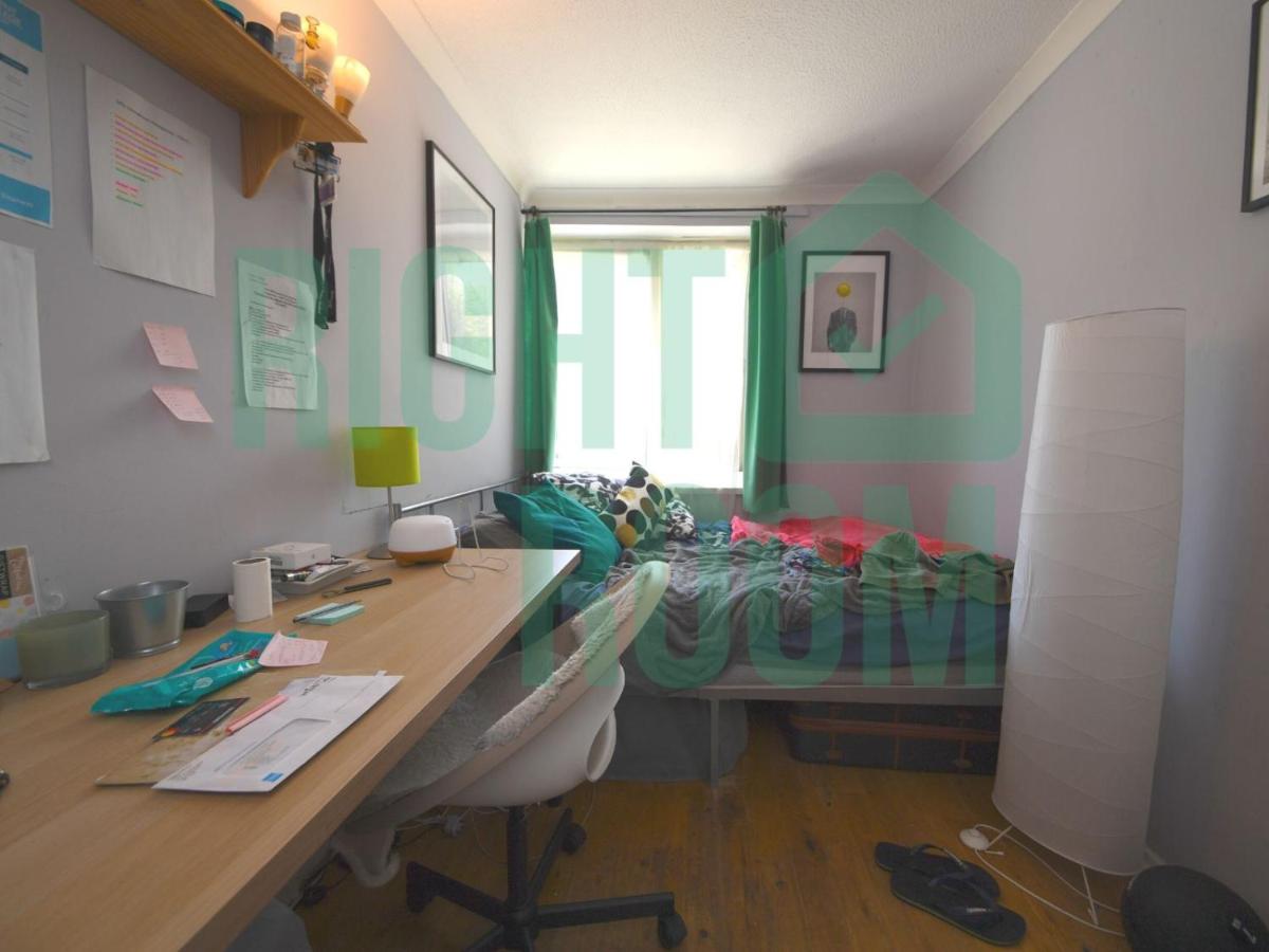 Four Rooms to Rent in Prime Camden - One Week Minimum Stay - Housity