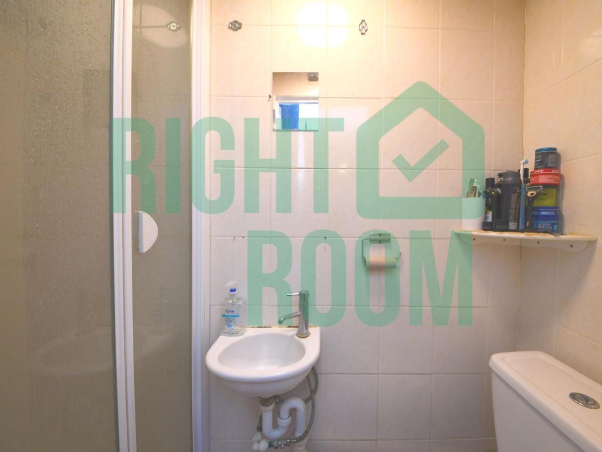 Four Rooms to Rent in Prime Camden - One Week Minimum Stay - Housity