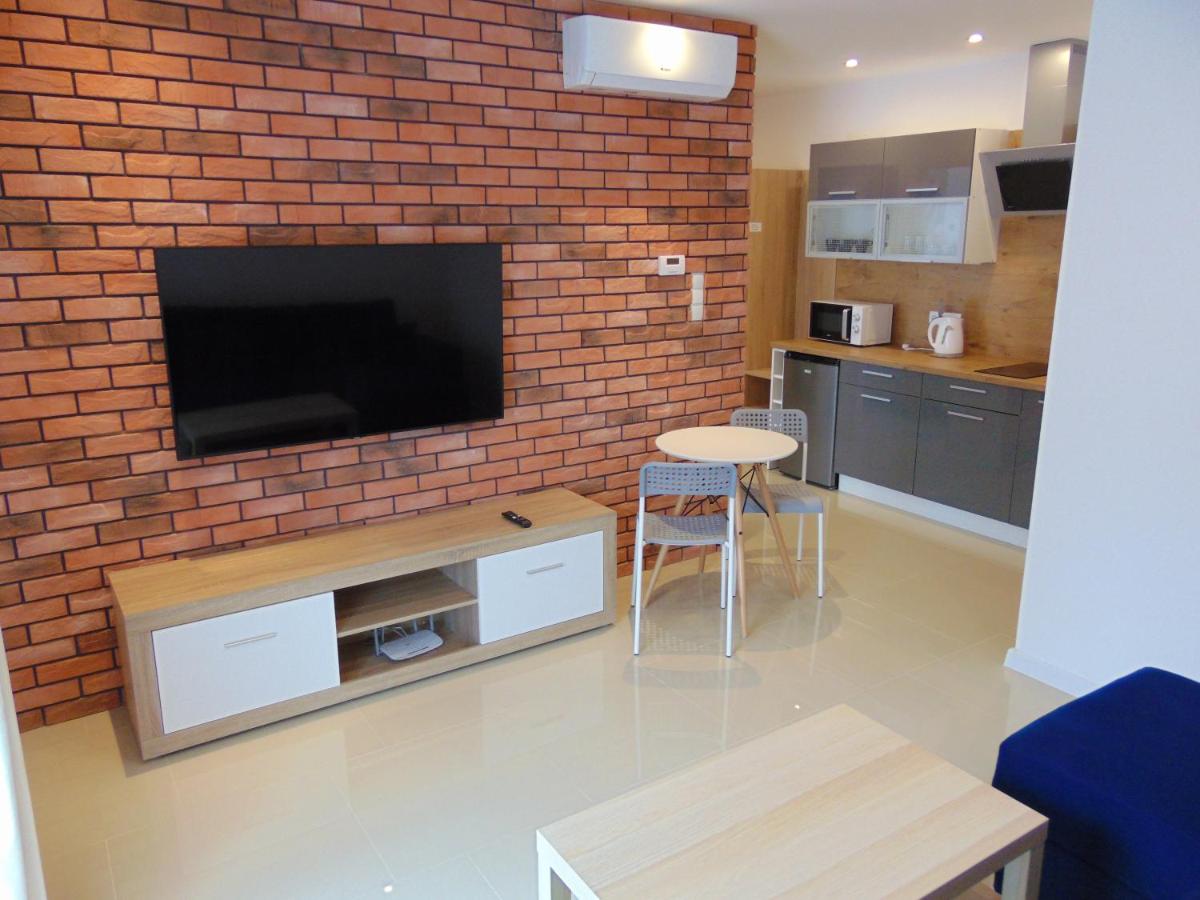 Apartamenty Monik Świętochłowice - Housity