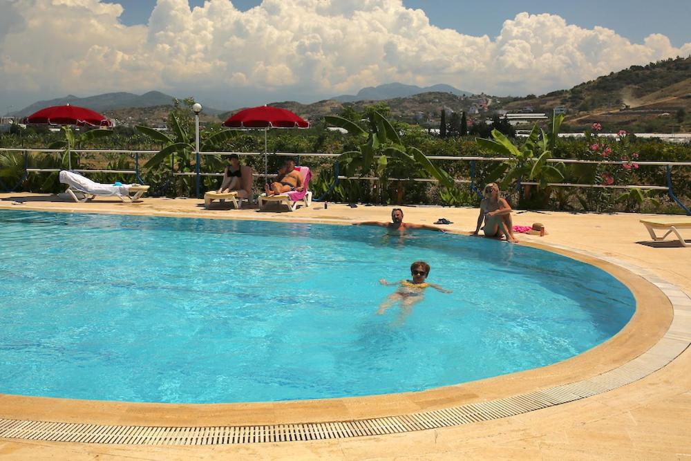 Tamam.Camp - Housity