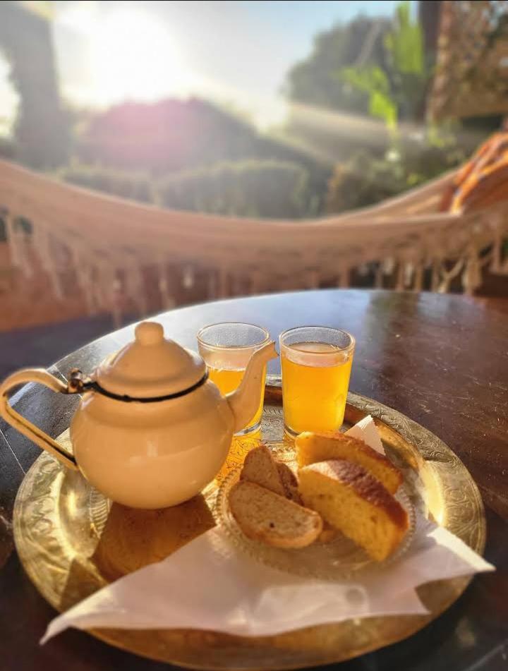 Hajrienne guest house - Housity