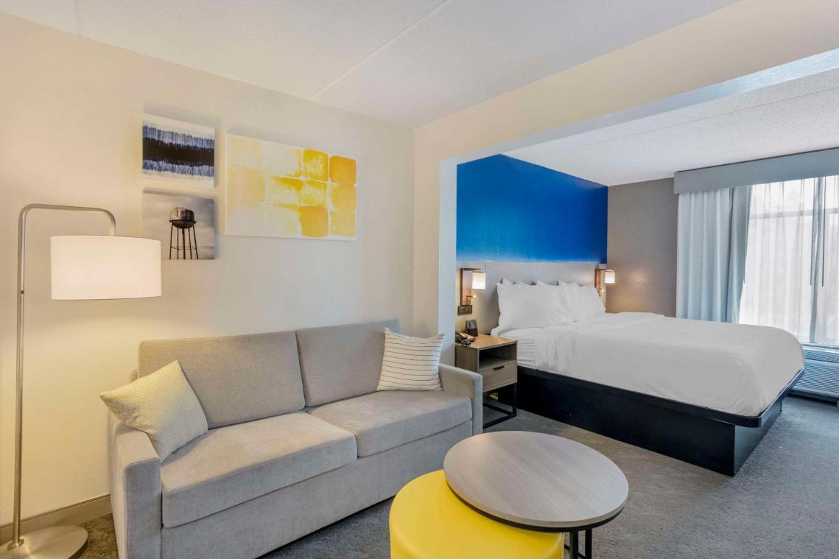 Comfort Inn & Suites Voorhees-Mt Laurel - Housity