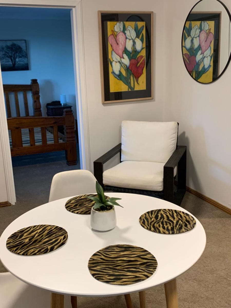 Snooty Fox Bed &Breakfast - Housity