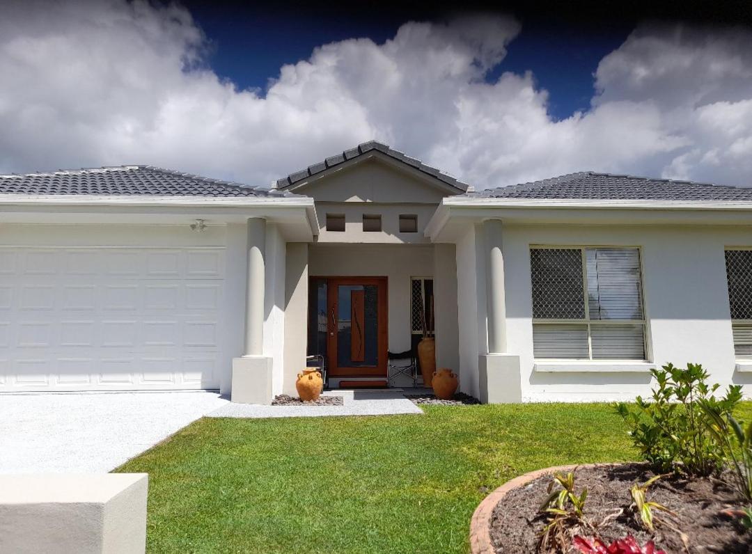 Home away from home - Housity