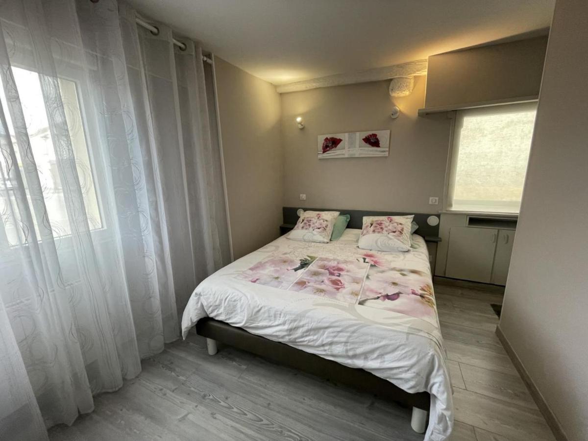 Gîte Vineuil, 4 pièces, 6 personnes - FR-1-491-99 - Housity