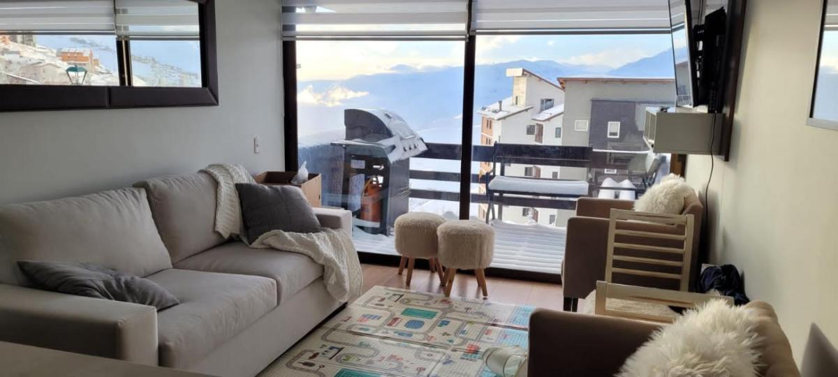 Ski in-out Apartment in El Colorado - Housity