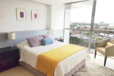 Aurora MaiaHome-2BD Amazing view in Polanco -Pool Gym SPA - Housity