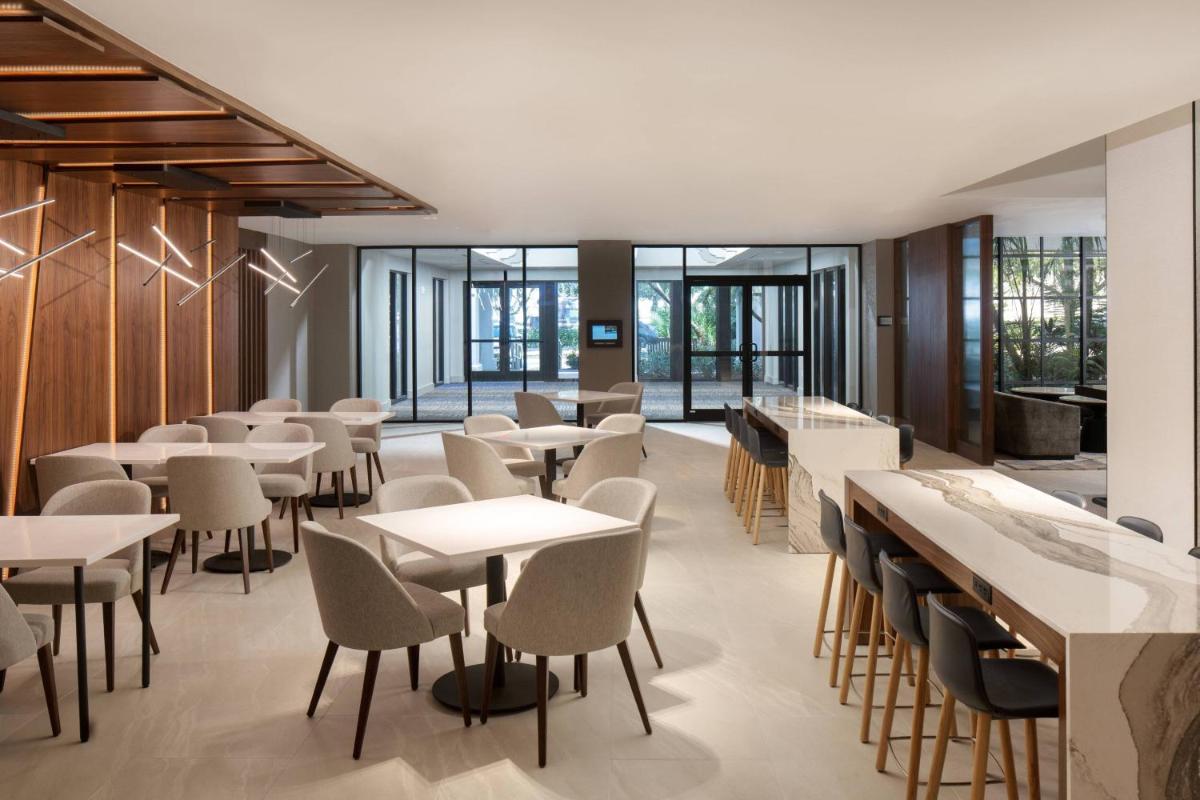 Palm Beach Gardens Marriott - Housity