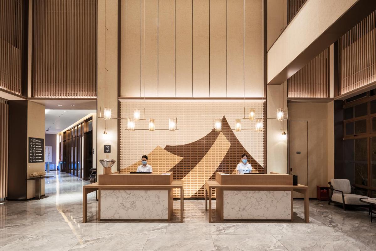 Mountain Tree Hotel Huizhou Longmen - Housity