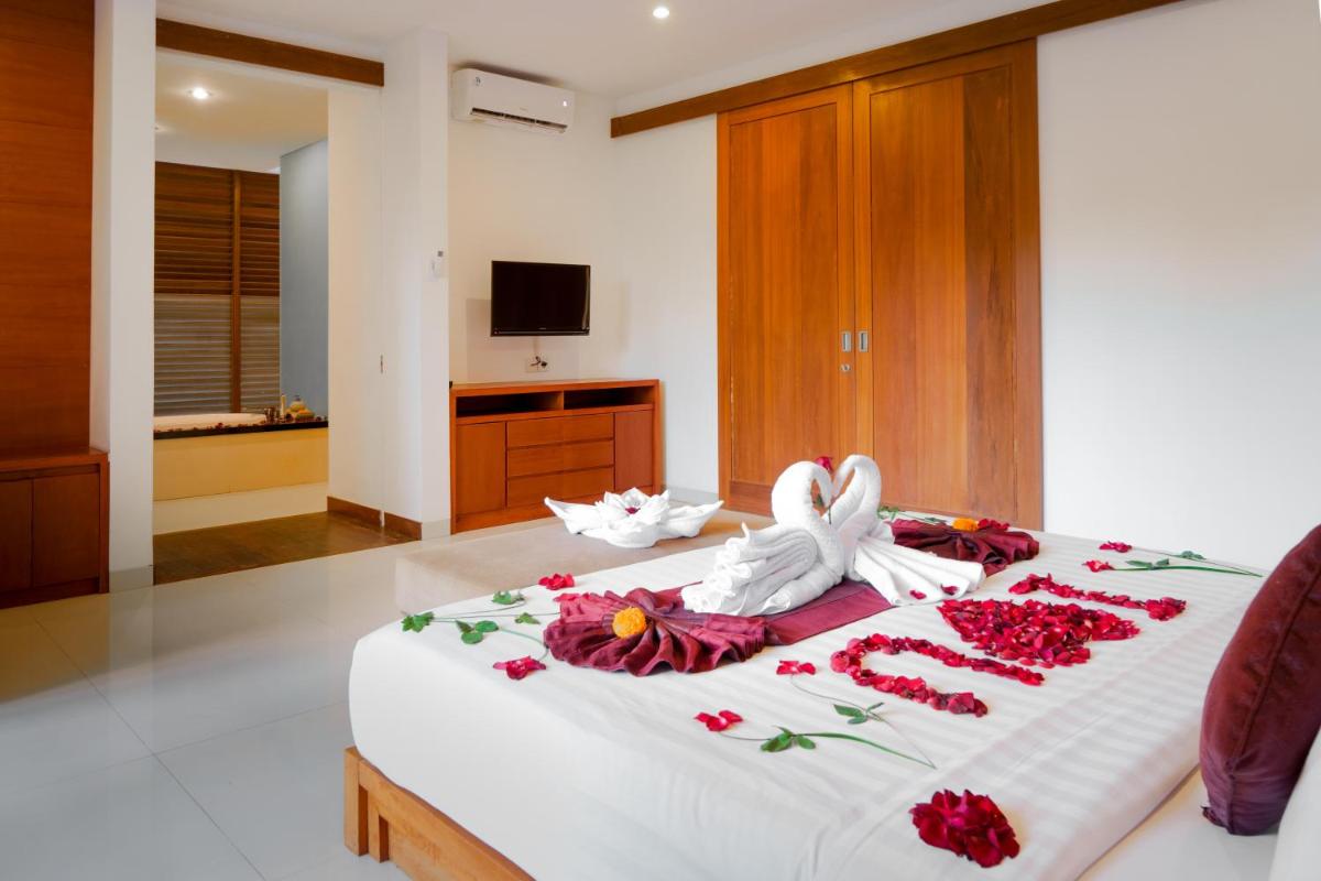 Bale Gede Luxury Villas - Housity