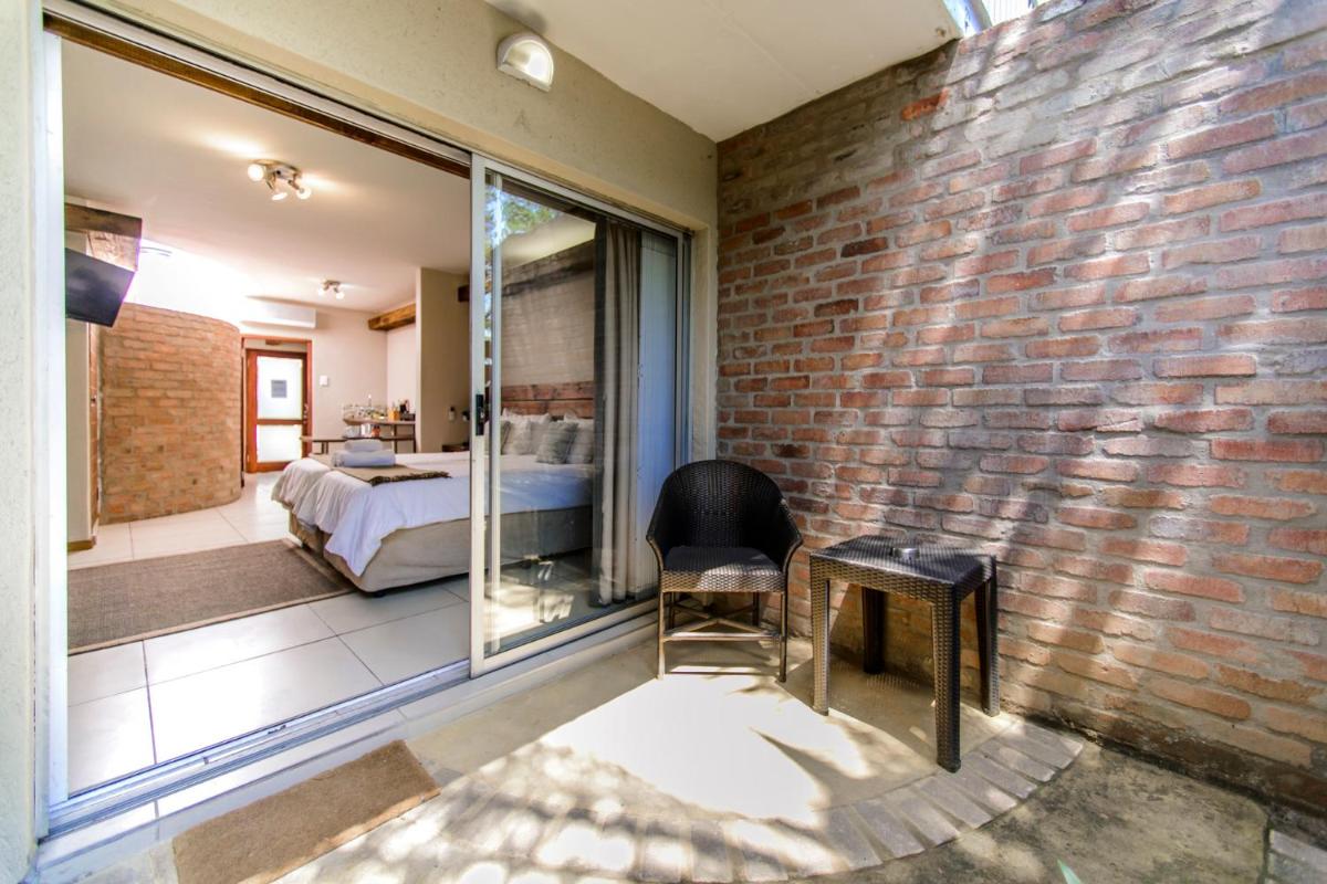Zebrina Guest House - Housity