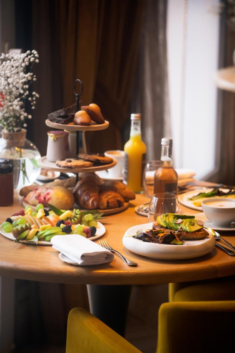 Nourriture dans l'hôtel ou à proximité