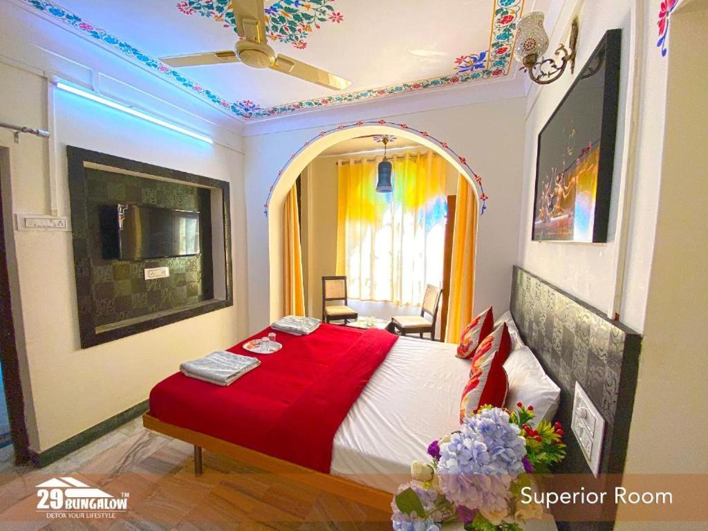 Raj Karn Heritage Rooms By 29bungalow - Housity