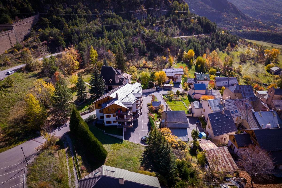 Chalet de l'Orceyrette, idéal pour un couple ou famille avec 2 enfants - Housity