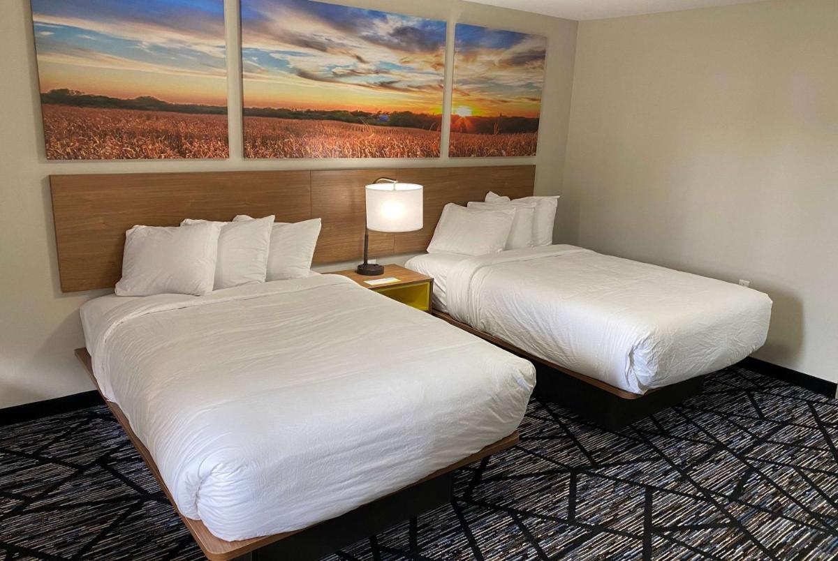 Days Inn by Wyndham Lake Charles - Housity