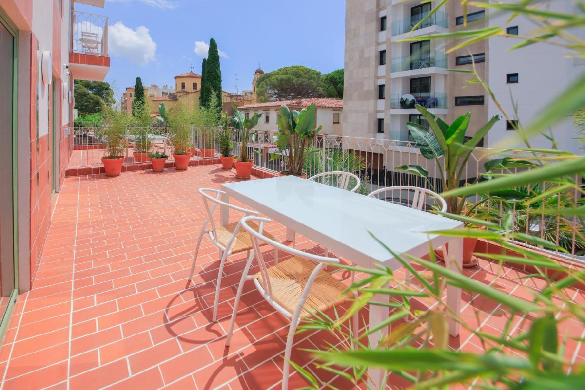 Terra Aurea Aparthotel - Housity