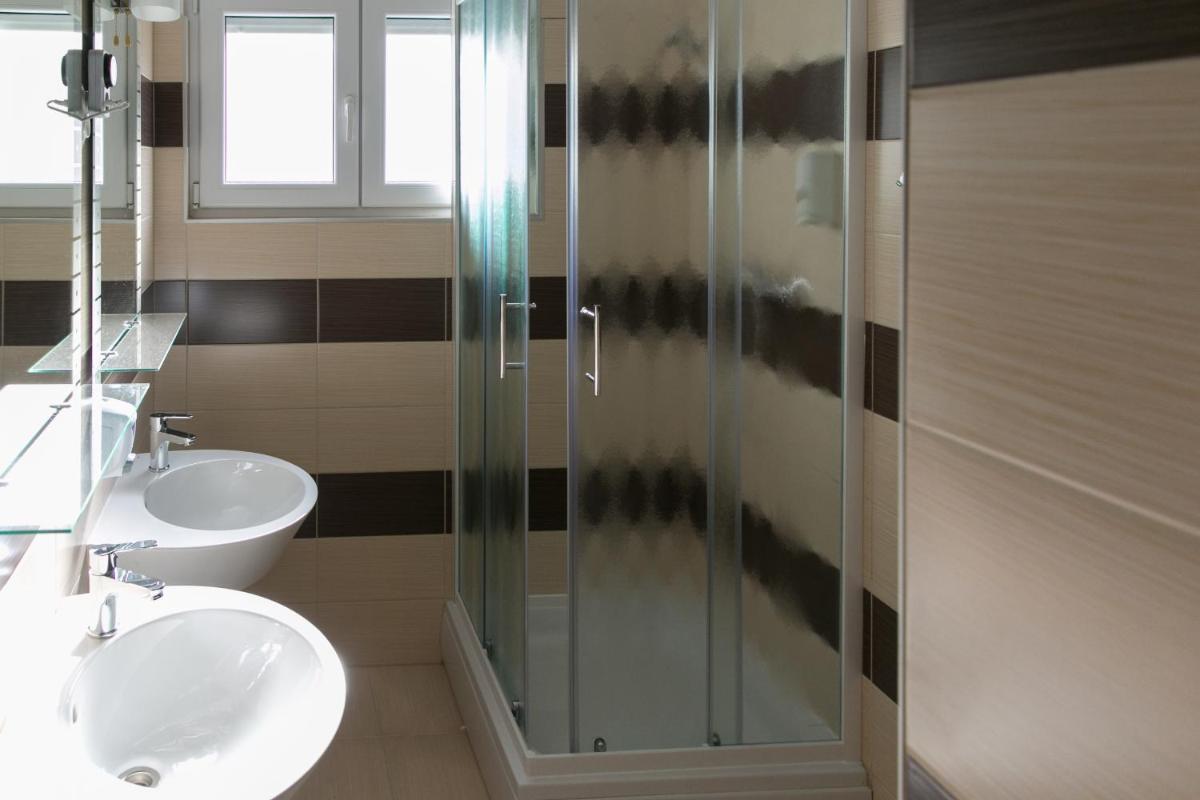 Sobe "šime & Joso" - Knin - Housity