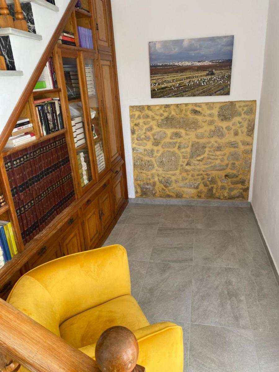 Suites Benalup Centro - Housity