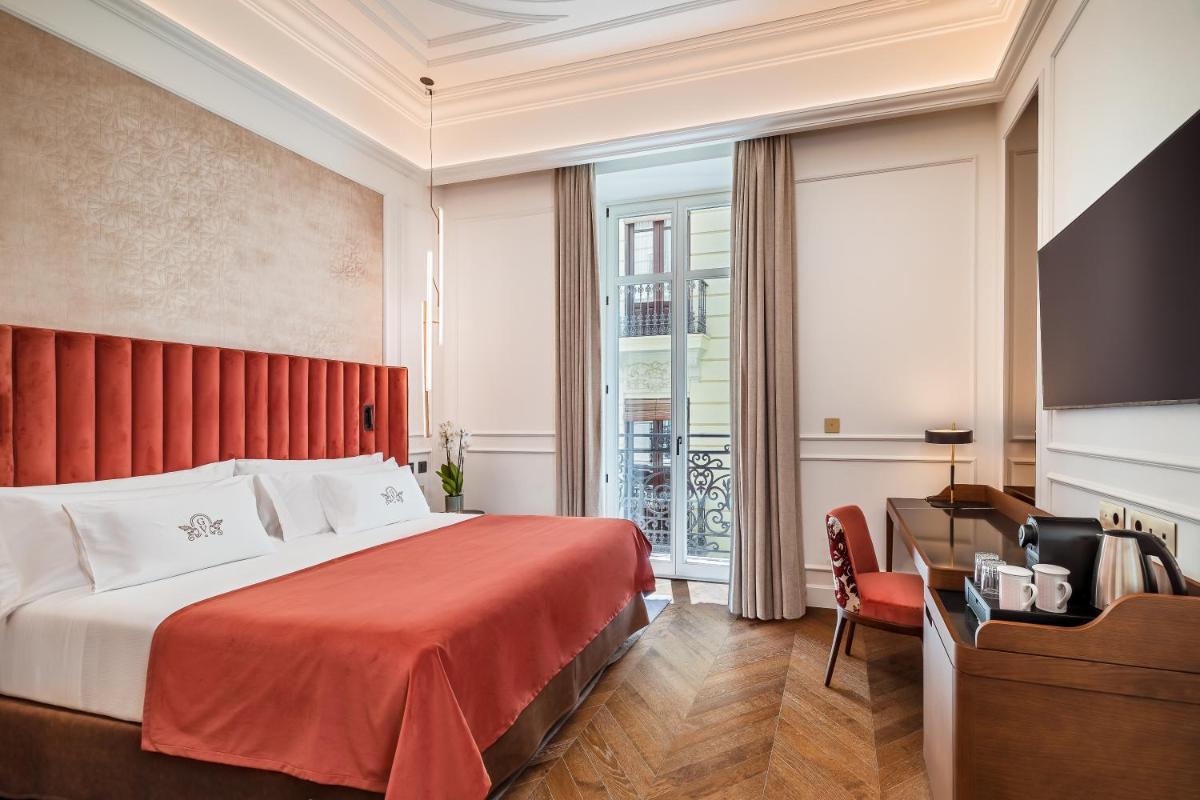 Cama o camas de una habitación en Palacio Gran Vía, a Royal Hideaway Hotel
