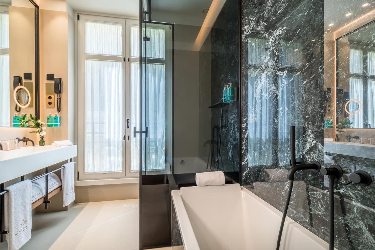 Un baño de Palacio Gran Vía, a Royal Hideaway Hotel
