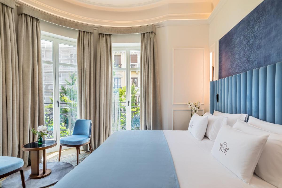 Cama o camas de una habitación en Palacio Gran Vía, a Royal Hideaway Hotel