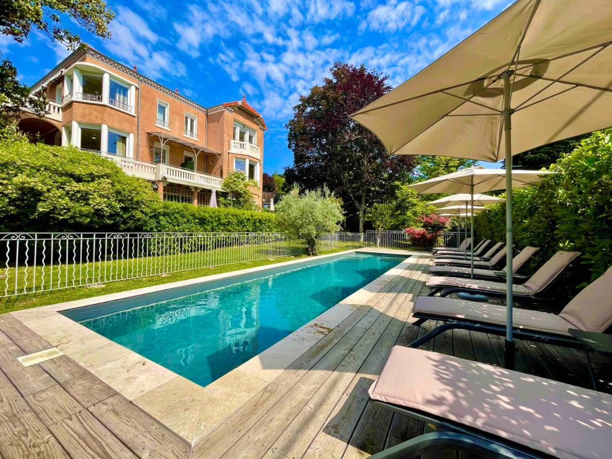 Piscine de l'établissement Villa Elisa M ou située à proximité