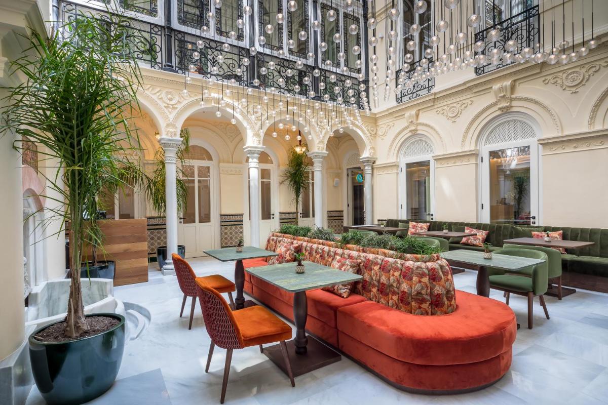 Zona de estar de Palacio Gran Vía, a Royal Hideaway Hotel
