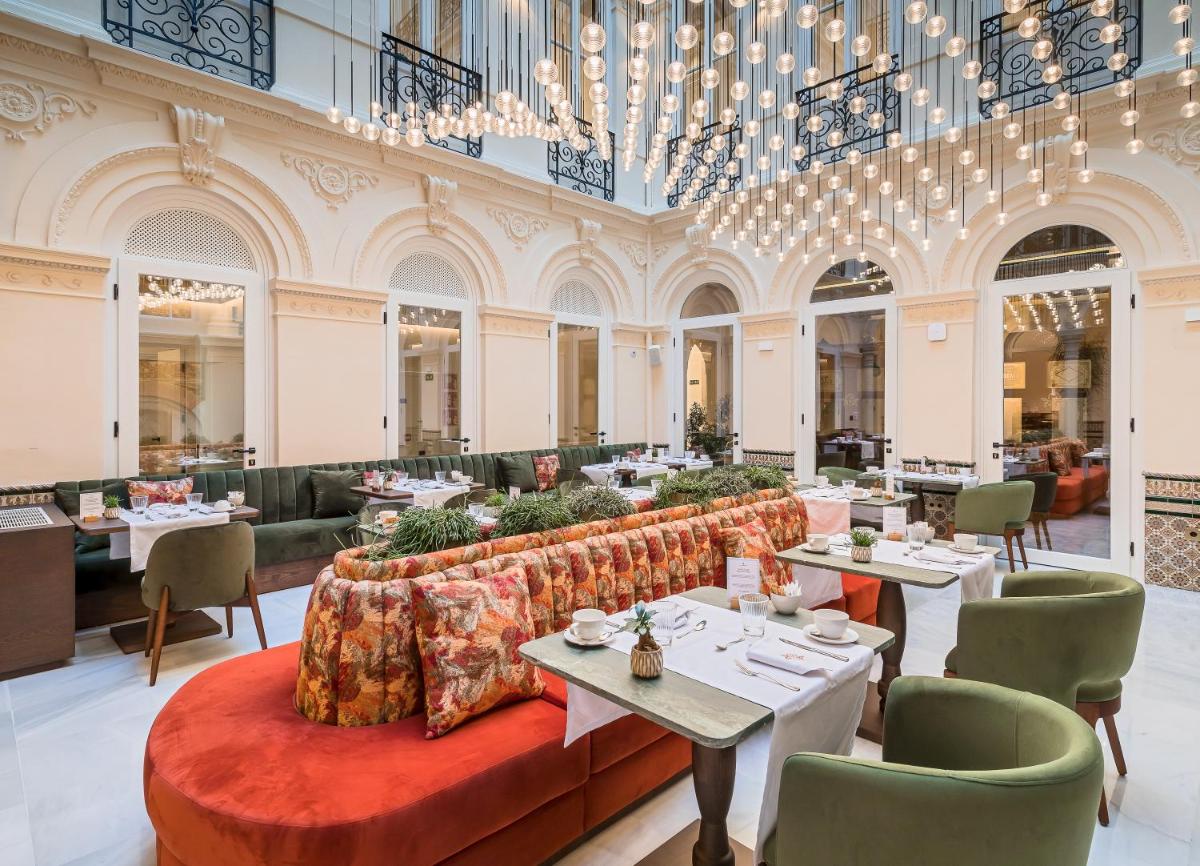 Zona de estar de Palacio Gran Vía, a Royal Hideaway Hotel