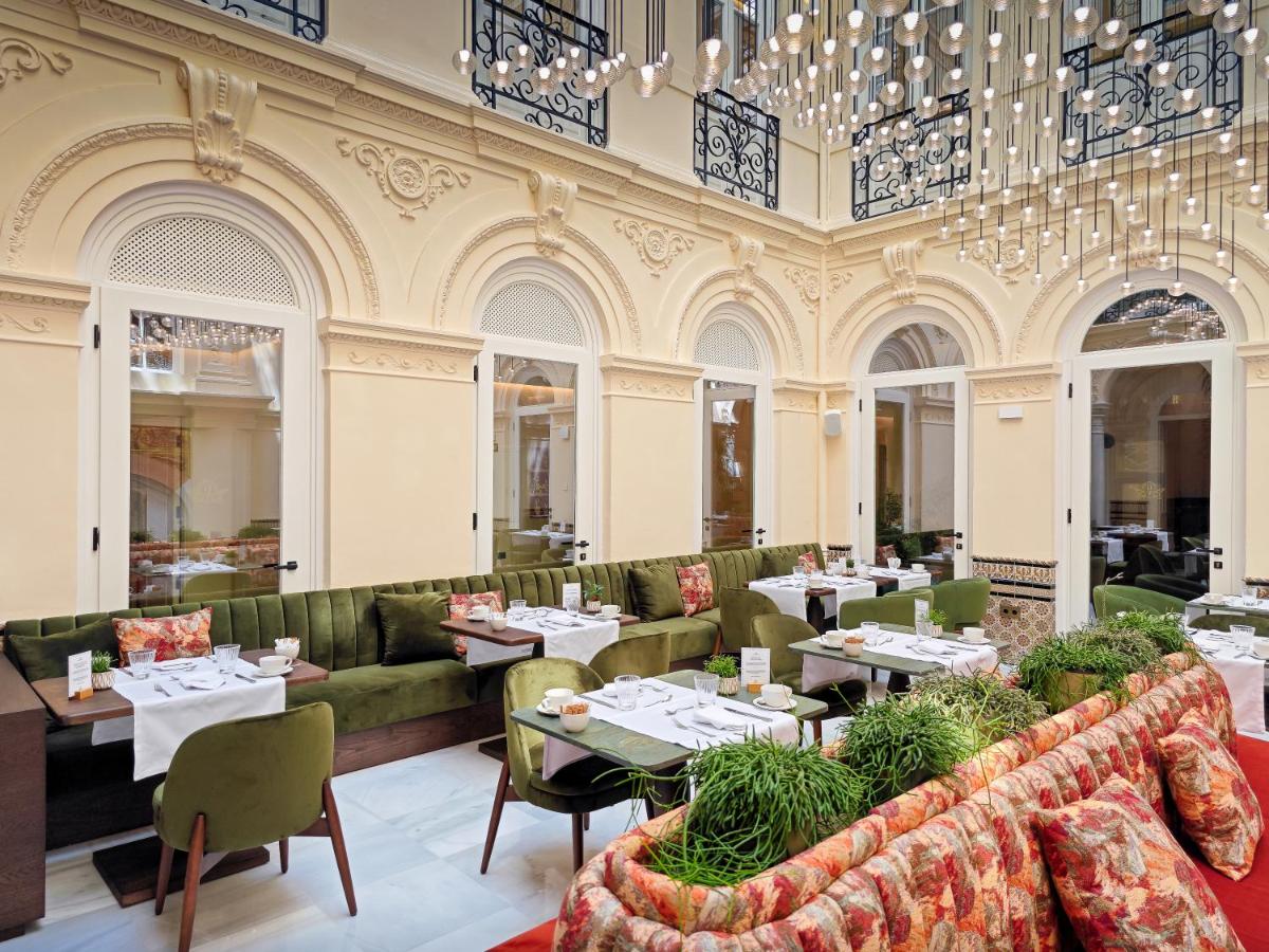 Zona de estar de Palacio Gran Vía, a Royal Hideaway Hotel